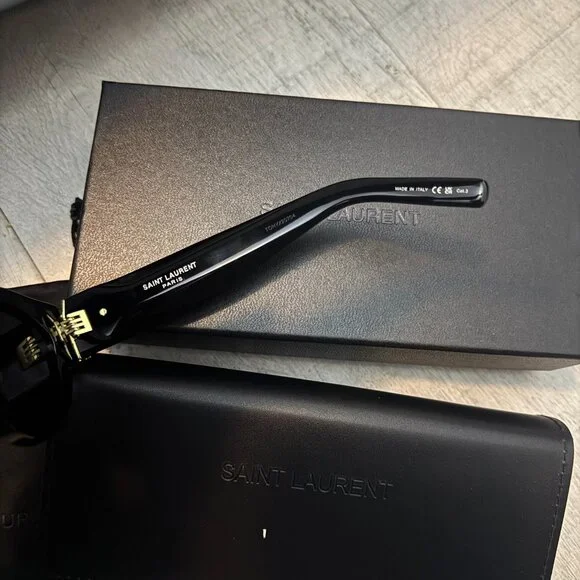 Saint Laurent Black Cat Eye Sunglasses Gold YSL Logo Trendy It Girl - Picture 8 of 11